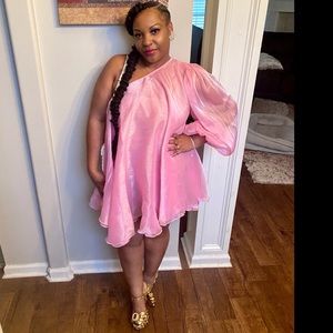 ship  same day or next. shipping time is off due to app glitch sending order